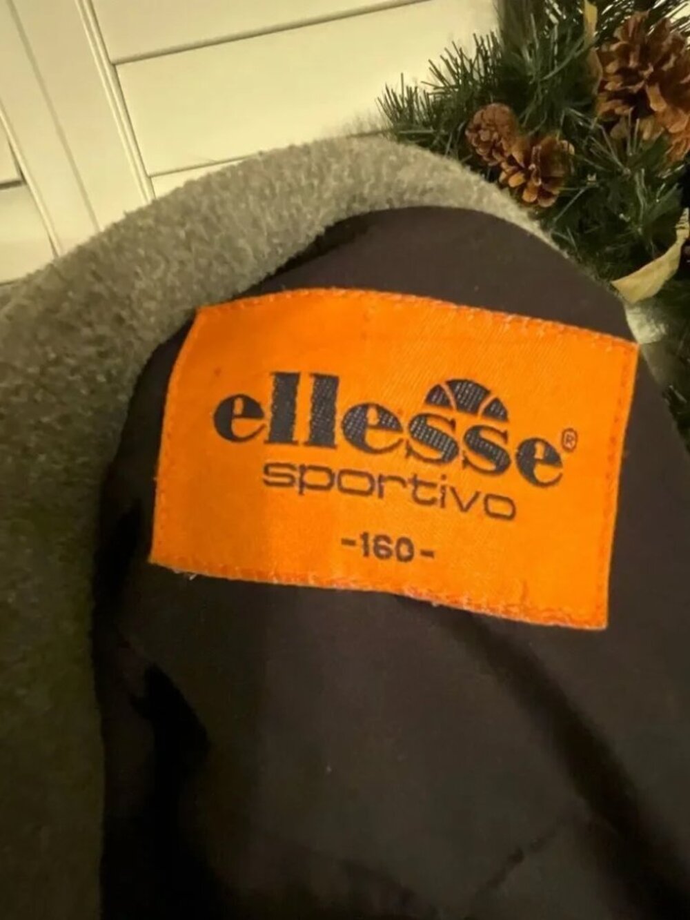 Ellesse Jacket Embroidered - Picture 5 of 7